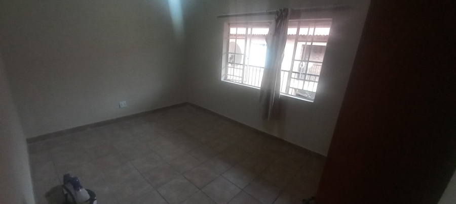 2 Bedroom Property for Sale in Rustenburg Central North West